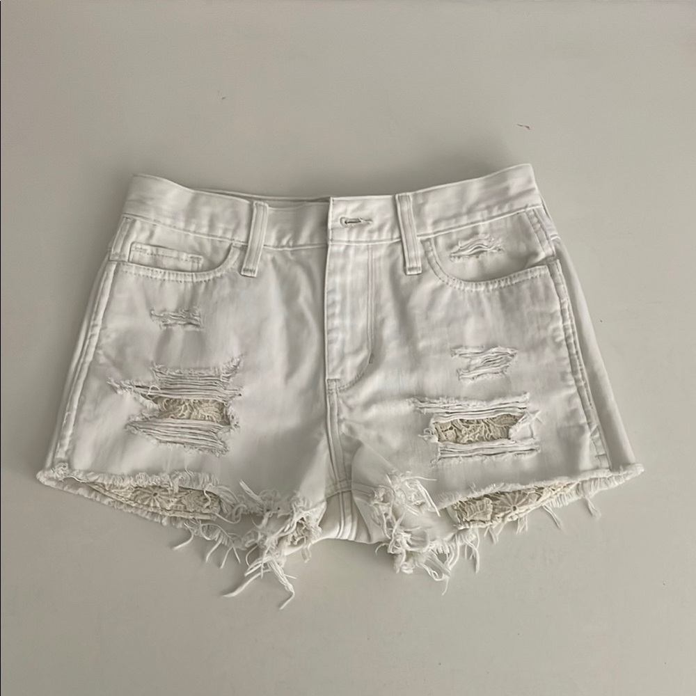 Hollister Short Shorts White Denim Size 1 W25 High Rise 2” Inseam Beach Cut Offs - Picture 8 of 8